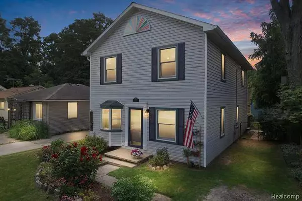 8537 2ND Street, Dexter Twp, MI 48169