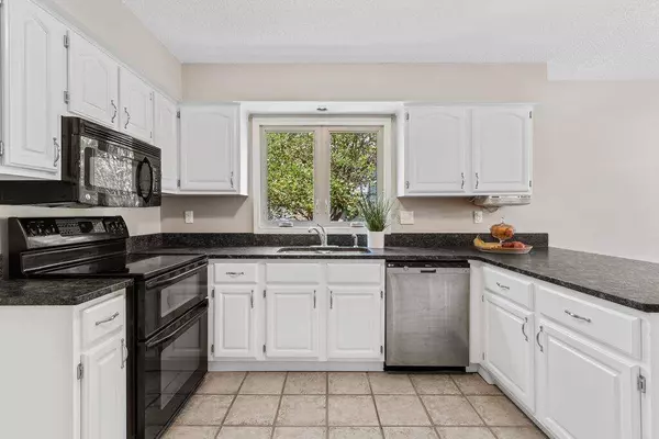 1056 Jobar Court, Westerville, OH 43081