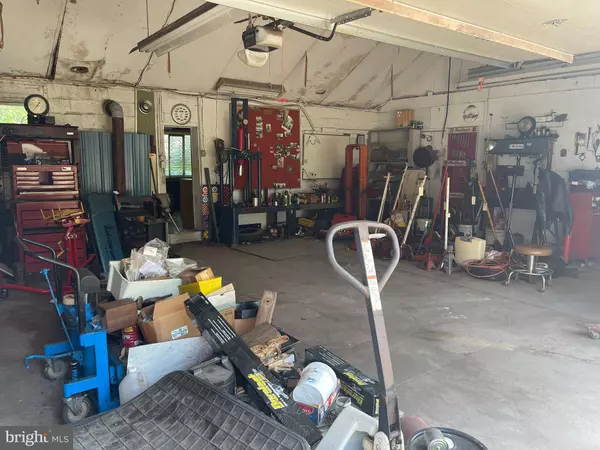 911 BERRY LN, Milford, DE 19963