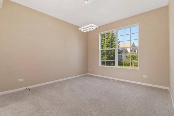 2609 Parker LN, Johnsburg, IL 60050