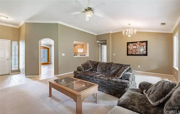 2915 S Aspen ST S, Visalia, CA 93277