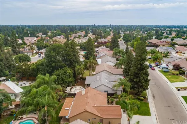 2915 S Aspen ST S, Visalia, CA 93277