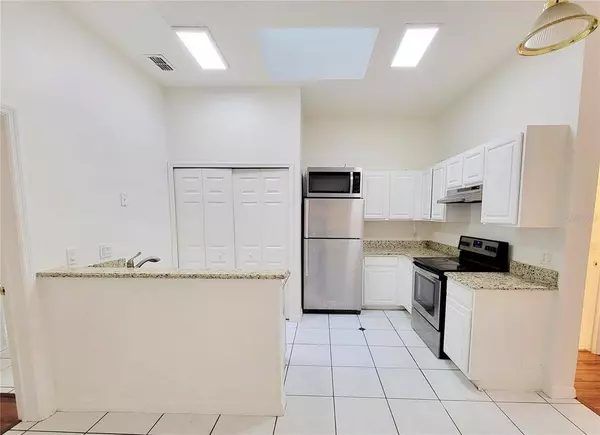 1029 UNIVERSAL REST PL, Kissimmee, FL 34744