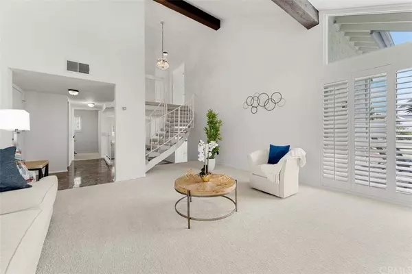 12621 Presnell ST, Marina Del Rey, CA 90066