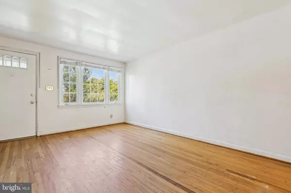 537 LARKFIELD, Dundalk, MD 21222