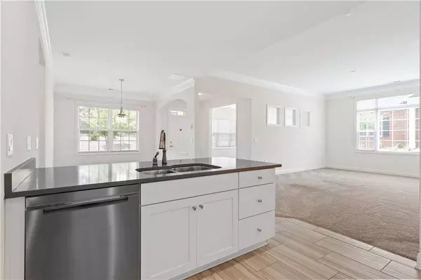 3775 Ridgehurst LN, Buford, GA 30519