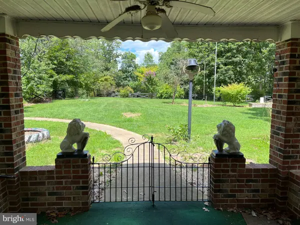 4334 SPECKS RUN RD, Bunker Hill, WV 25413