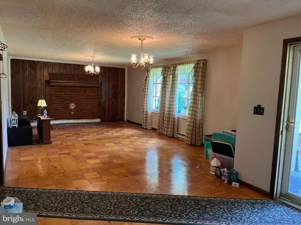 4334 SPECKS RUN RD, Bunker Hill, WV 25413