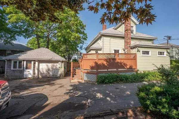 33 Central Ave, Danvers, MA 01923