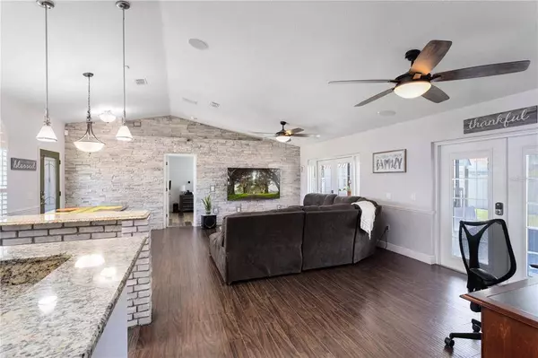 8 CATALINA CT, Kissimmee, FL 34758