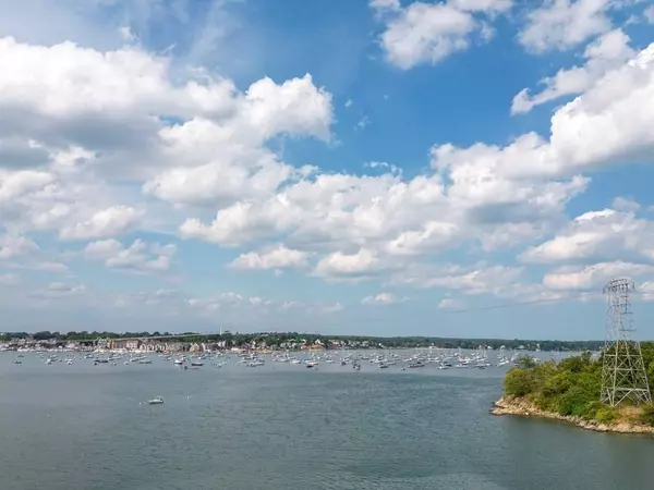 33 Settlers Way #33, Salem, MA 01970