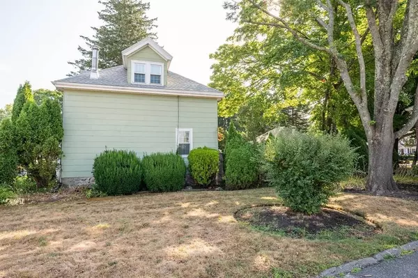 33 Central Ave, Danvers, MA 01923