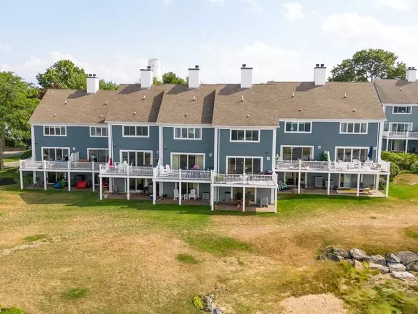 33 Settlers Way #33, Salem, MA 01970