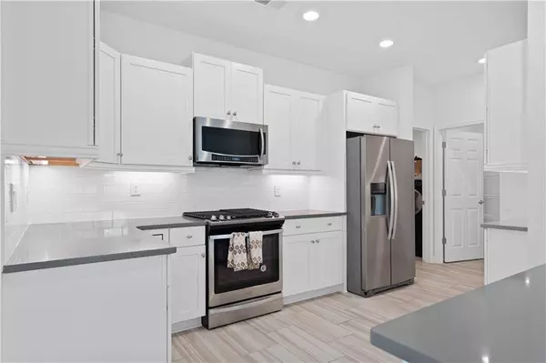 3775 Ridgehurst LN, Buford, GA 30519