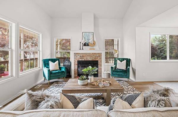 4991 N Contour Way, Boise, ID 83703