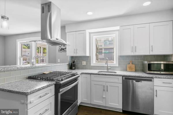 225 ADDISON AVE, Collingswood, NJ 08108