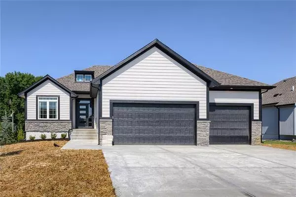 2301 NE Andromada CT