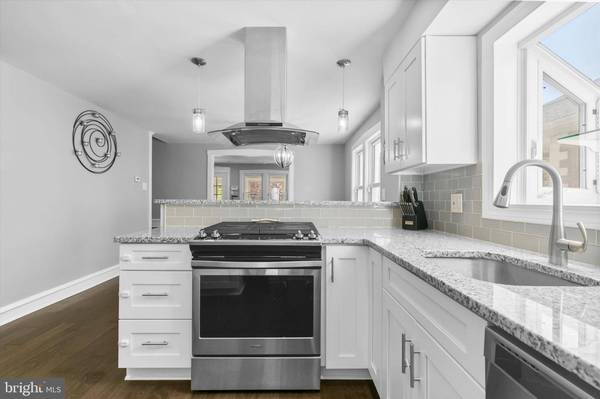 225 ADDISON AVE, Collingswood, NJ 08108