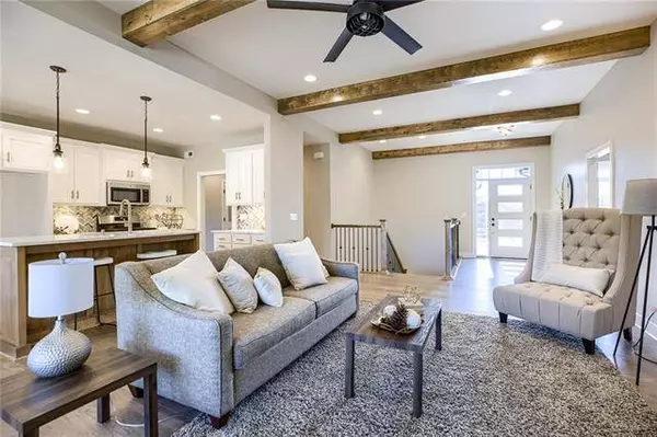 2301 NE Andromada CT, Blue Springs, MO 64029