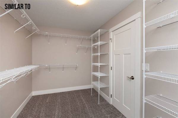 605 E Vista Lake Avenue, Polk City, IA 50226