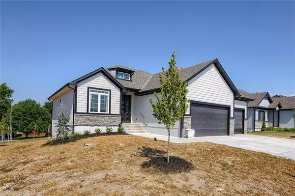 2301 NE Andromada CT, Blue Springs, MO 64029