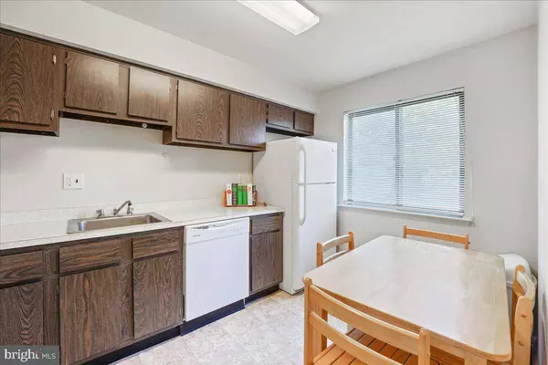 405 SUMMIT HOUSE, West Chester, PA 19382