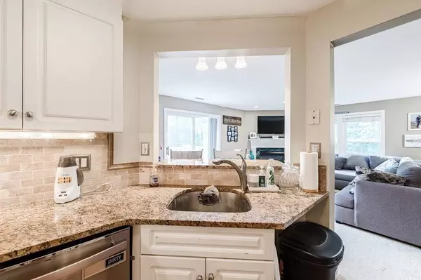 1 Riverview Blvd #4-202, Methuen, MA 01844