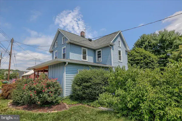17 HOMEWOOD ST, Dillsburg, PA 17019