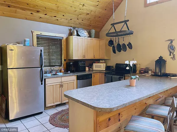 8249 Fairway LN, Onamia, MN 56359