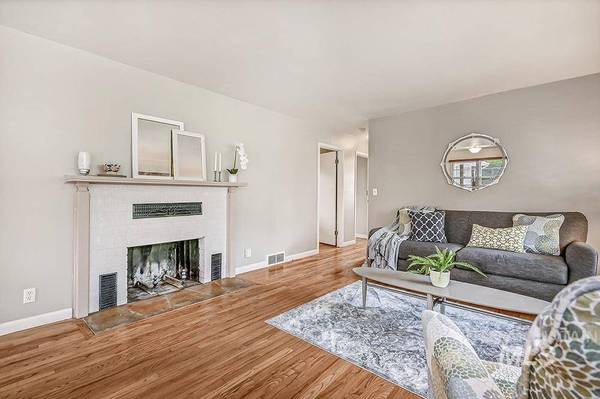 44 S Mesa Vista Dr, Boise, ID 83705