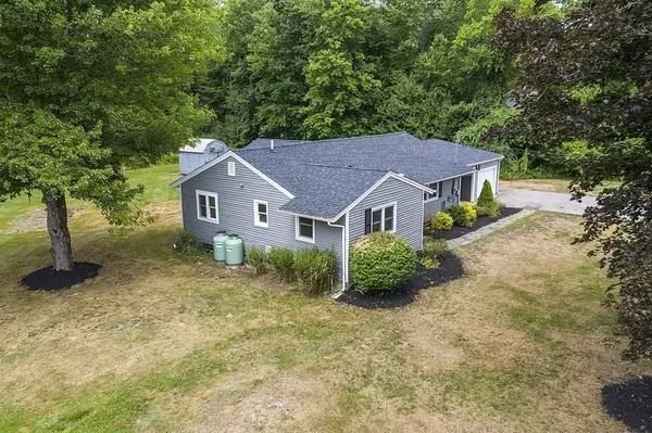 506 Howe St, Methuen, MA 01844