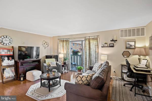 2007 RAVENS ROW, Marlton, NJ 08053