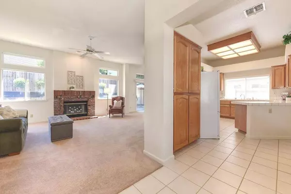 8532 Cloudcroft WAY, Orangevale, CA 95662