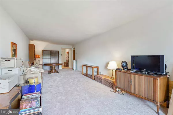 405 SUMMIT HOUSE, West Chester, PA 19382