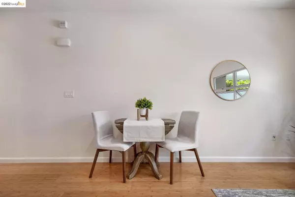 6466 Hollis St 236, Emeryville, CA 94608