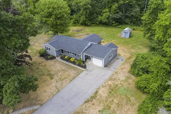 506 Howe St, Methuen, MA 01844