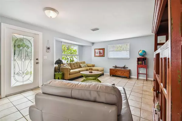 4111 COX DR, Land O Lakes, FL 34639