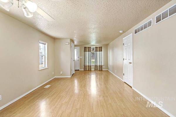 119 Elmore Ave, Nampa, ID 83651