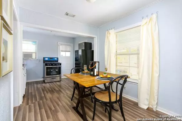 756 Harriman Pl, San Antonio, TX 78207