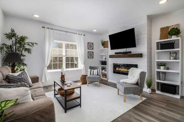 2160 KNOTTY PINE Trail