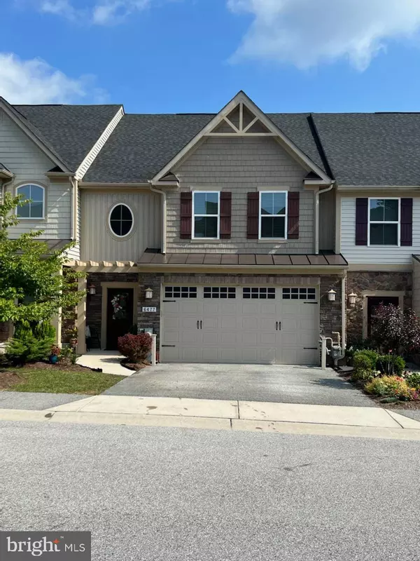 6477 PARK FOREST CIR