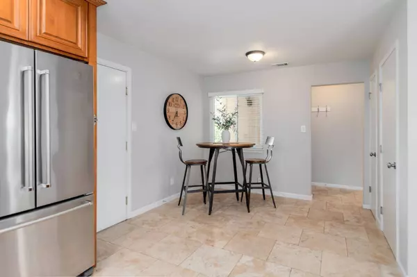 2817 Conway CT, Sacramento, CA 95826