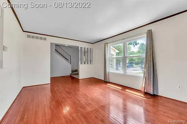29178 PERTH Street, Livonia, MI 48154