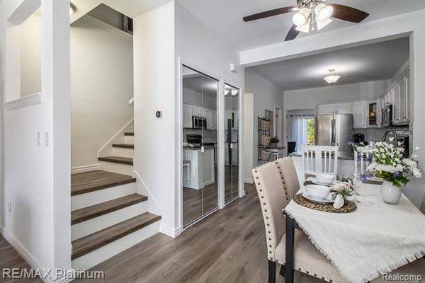 2160 KNOTTY PINE Trail, Howell Twp, MI 48855