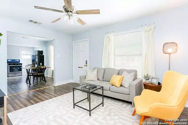 756 Harriman Pl, San Antonio, TX 78207