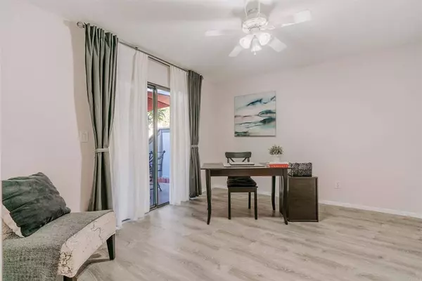 2135 E Valley Pkwy #11, Escondido, CA 92027