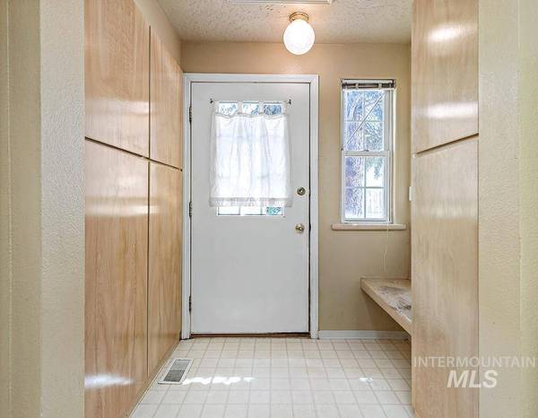 119 Elmore Ave, Nampa, ID 83651