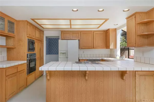 2846 Chios RD, Costa Mesa, CA 92626