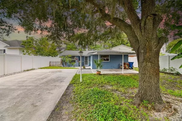 4111 COX DR, Land O Lakes, FL 34639