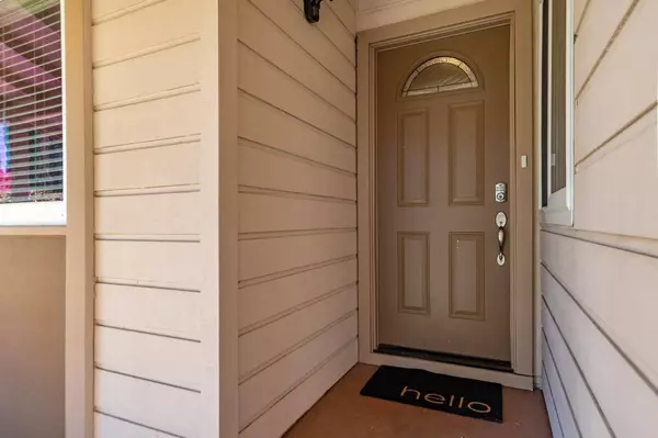 2817 Conway CT, Sacramento, CA 95826